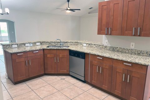 Casa en venta en Kissimmee, Florida, 4 dormitorios, 212.1 m2 № 1915131 - foto 18