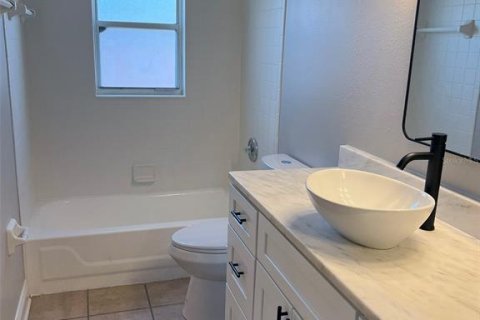 Casa en venta en Kissimmee, Florida, 4 dormitorios, 212.1 m2 № 1915131 - foto 19