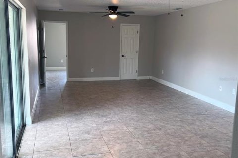 Casa en venta en Kissimmee, Florida, 4 dormitorios, 212.1 m2 № 1915131 - foto 14