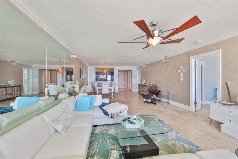 Condominio en alquiler en Saint Pete Beach, Florida, 2 dormitorios, 118.45 m2 № 1582146 - foto 7