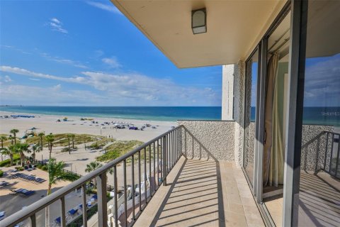 Condominio en alquiler en Saint Pete Beach, Florida, 2 dormitorios, 118.45 m2 № 1582146 - foto 29
