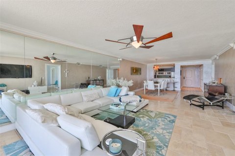 Condominio en alquiler en Saint Pete Beach, Florida, 2 dormitorios, 118.45 m2 № 1582146 - foto 6