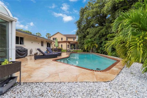 House in Plantation, Florida 4 bedrooms, 219.06 sq.m. № 1798906 - photo 19