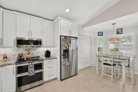 Villa ou maison à vendre à Palm Coast, Floride: 3 chambres, 139.91 m2 № 2316569 - photo 12