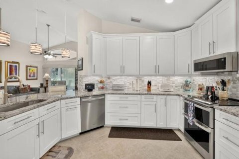 Villa ou maison à vendre à Palm Coast, Floride: 3 chambres, 139.91 m2 № 2316569 - photo 10