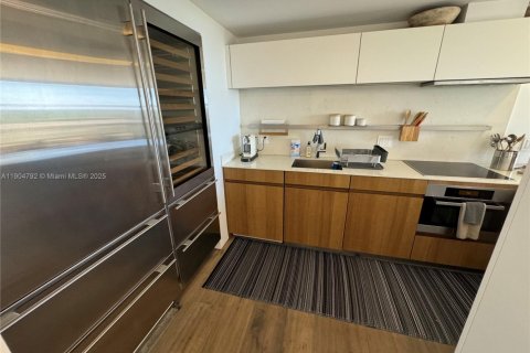 Condominio en alquiler en Key Biscayne, Florida, 3 dormitorios, 165.55 m2 № 2012219 - foto 19