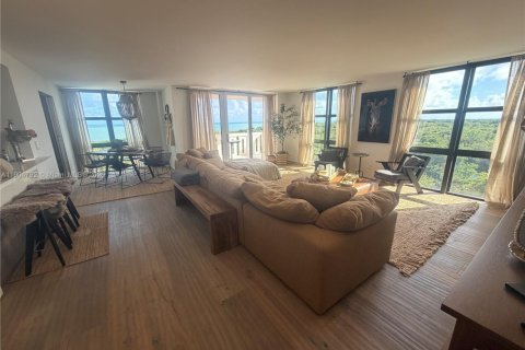 Condominio en alquiler en Key Biscayne, Florida, 3 dormitorios, 165.55 m2 № 2012219 - foto 6