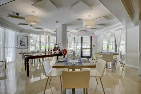 Condominio en alquiler en Key Biscayne, Florida, 3 dormitorios, 165.55 m2 № 2012219 - foto 27