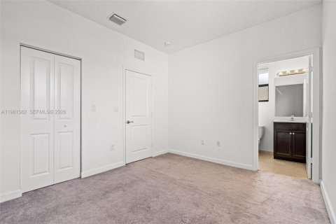 Touwnhouse à louer à Homestead, Floride: 3 chambres, 123.19 m2 № 2043168 - photo 27