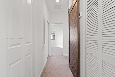 Touwnhouse à louer à Homestead, Floride: 3 chambres, 123.19 m2 № 2043168 - photo 24