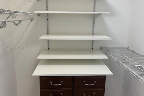 Copropriété à louer à Miami Beach, Floride: 2 chambres, 119.84 m2 № 2045304 - photo 27