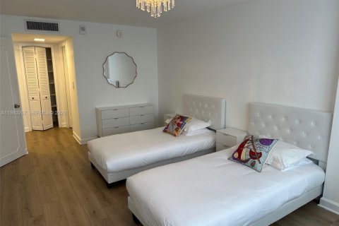 Copropriété à louer à Miami Beach, Floride: 2 chambres, 119.84 m2 № 2045304 - photo 19