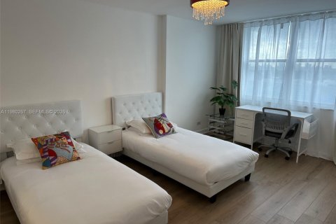 Copropriété à louer à Miami Beach, Floride: 2 chambres, 119.84 m2 № 2045304 - photo 4