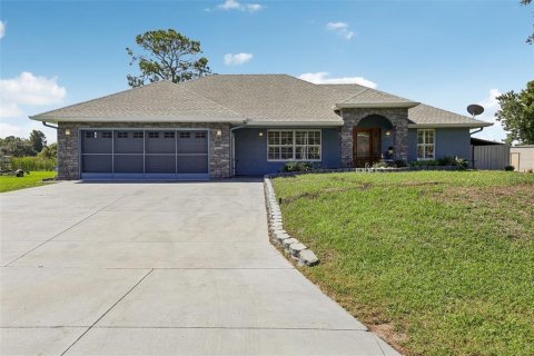 Casa en Tavares, Florida 3 dormitorios, 158.49 m2 № 2361019