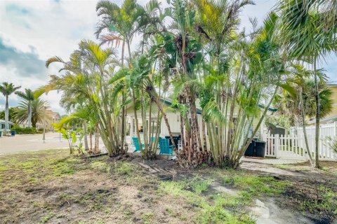 House in Redington Shores, Florida 2 bedrooms, 82.5 sq.m. № 1680209 - photo 30