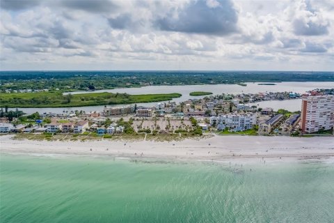 House in Redington Shores, Florida 2 bedrooms, 82.5 sq.m. № 1680209 - photo 26