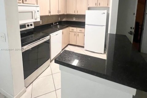 Condominio en Plantation, Florida, 1 dormitorio  № 1987072