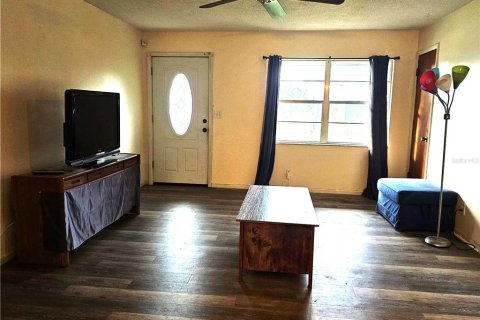 House in South Daytona, Florida 3 bedrooms, 106.65 sq.m. № 1819334 - photo 7