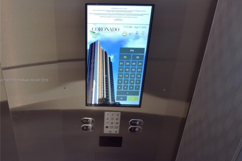 Condominio en venta en Aventura, Florida, 1 dormitorio, 84.82 m2 № 1881594 - foto 5