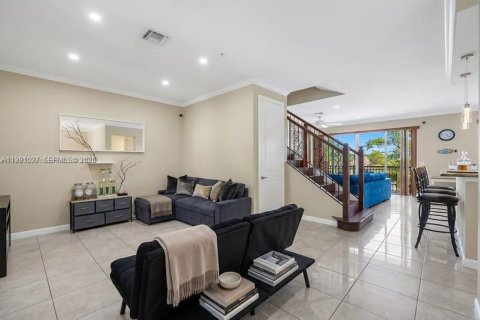 Villa ou maison à vendre à Sunrise, Floride: 3 chambres, 173.26 m2 № 2063860 - photo 5