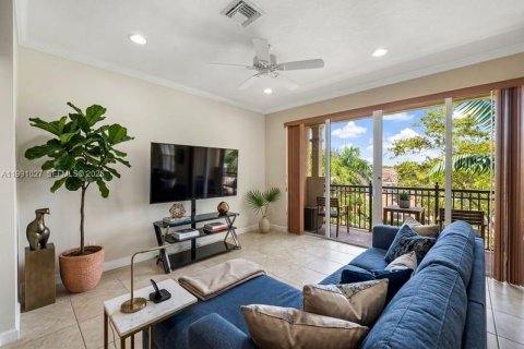 Villa ou maison à vendre à Sunrise, Floride: 3 chambres, 173.26 m2 № 2063860 - photo 2