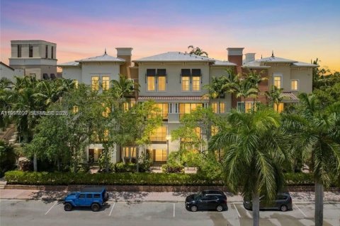 Villa ou maison à vendre à Sunrise, Floride: 3 chambres, 173.26 m2 № 2063860 - photo 1