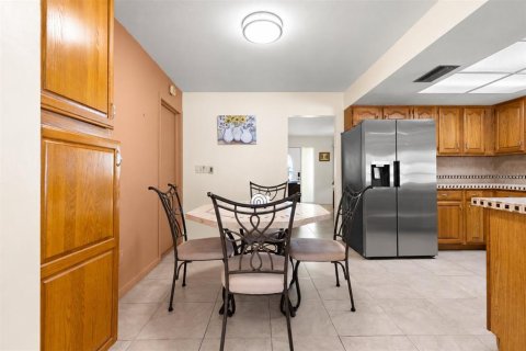 Villa ou maison à vendre à Seminole, Floride: 2 chambres, 115.76 m2 № 2429626 - photo 12