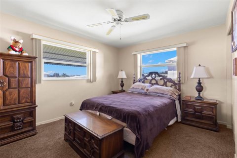 Villa ou maison à vendre à Seminole, Floride: 2 chambres, 115.76 m2 № 2429626 - photo 18