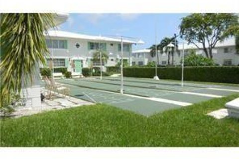 Condo in Fort Lauderdale, Florida, 1 bedroom  № 754854 - photo 1