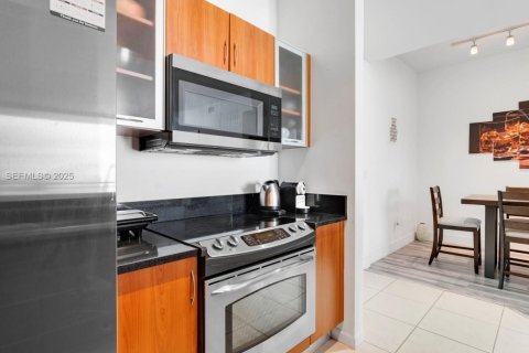 Copropriété à louer à Aventura, Floride: 2 chambres, 99.41 m2 № 1988215 - photo 9