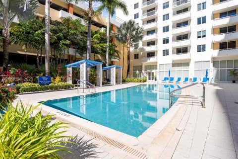 Copropriété à louer à Aventura, Floride: 2 chambres, 99.41 m2 № 1988215 - photo 22