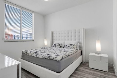 Copropriété à louer à Aventura, Floride: 2 chambres, 99.41 m2 № 1988215 - photo 11