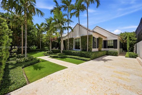 Villa ou maison à Palm Beach, Floride 3 chambres № 2169359
