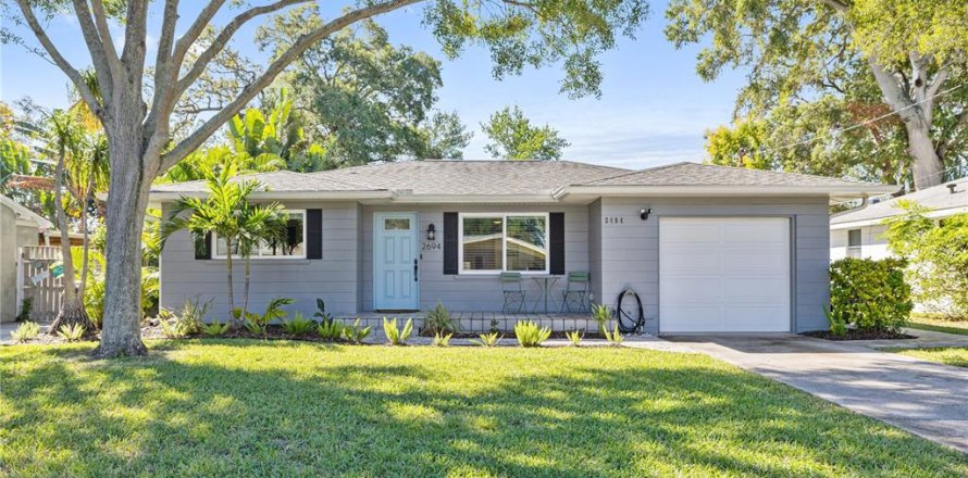 Casa en Belleair Bluffs, Florida 2 dormitorios, 106.19 m2 № 1918628