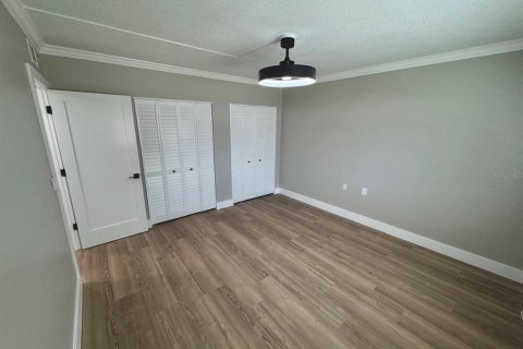 Condo in Sarasota, Florida, 1 bedroom № 2100020 - photo 12