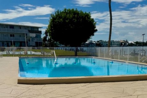 Condo in Sarasota, Florida, 1 bedroom № 2100020 - photo 20