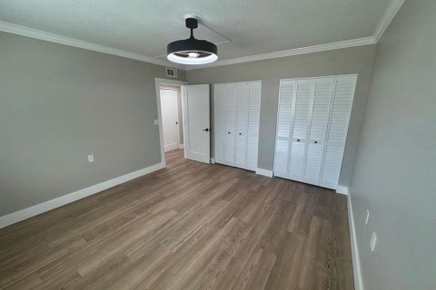 Condo in Sarasota, Florida, 1 bedroom № 2100020 - photo 11