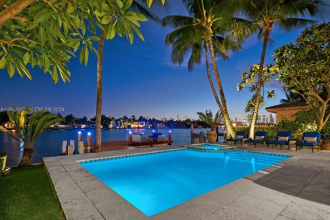 Villa ou maison à louer à Miami Beach, Floride: 4 chambres, 287.25 m2 № 2003118 - photo 30