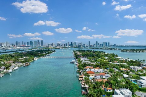 Villa ou maison à louer à Miami Beach, Floride: 4 chambres, 287.25 m2 № 2003118 - photo 6
