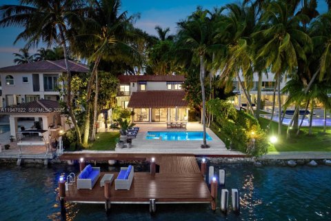 Villa ou maison à louer à Miami Beach, Floride: 4 chambres, 287.25 m2 № 2003118 - photo 26