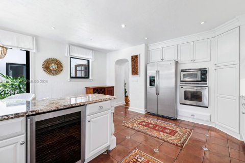 Villa ou maison à louer à Miami Beach, Floride: 4 chambres, 287.25 m2 № 2003118 - photo 18