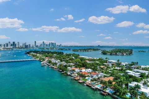 Villa ou maison à louer à Miami Beach, Floride: 4 chambres, 287.25 m2 № 2003118 - photo 5