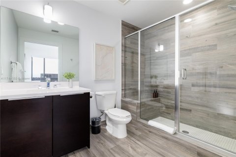 Commercial property in Miami, Florida № 1706365 - photo 15