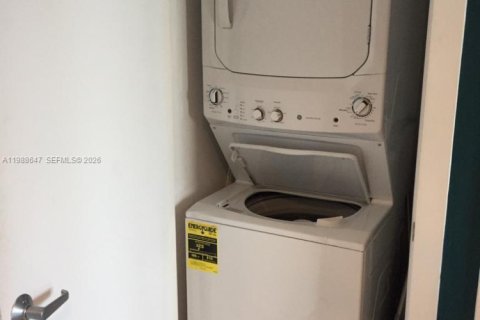 Снять в аренду кондоминиум в Майами, Флорида 51.19м2, № 2050705 - фото 7