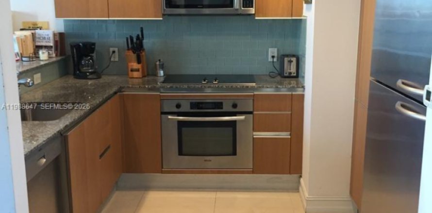 Студия в кондо в Майами, Флорида № 2050705