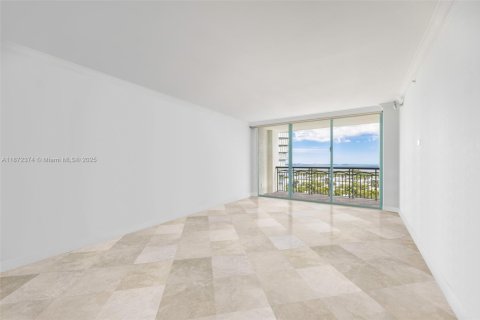 Condo in Miami, Florida, 3 bedrooms  № 1980670 - photo 8