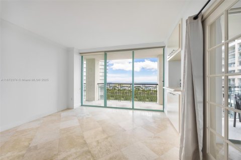Condo in Miami, Florida, 3 bedrooms  № 1980670 - photo 12