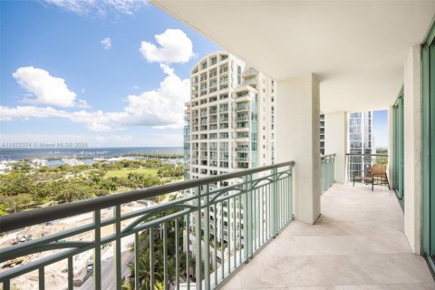 Condo in Miami, Florida, 3 bedrooms  № 1980670 - photo 17
