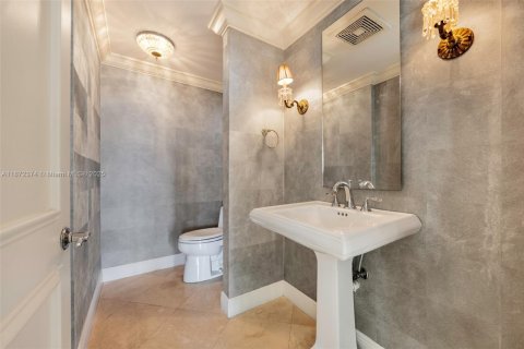 Condo in Miami, Florida, 3 bedrooms  № 1980670 - photo 15