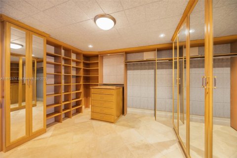 Condo in Miami, Florida, 3 bedrooms  № 1980670 - photo 9